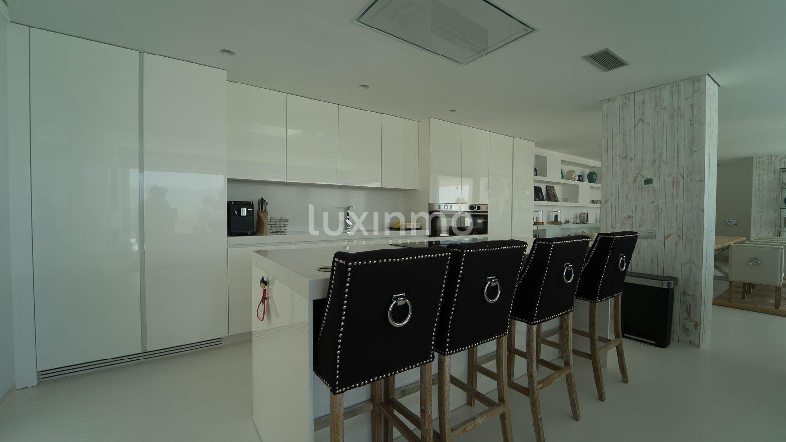 Chalet for Sale in Altea