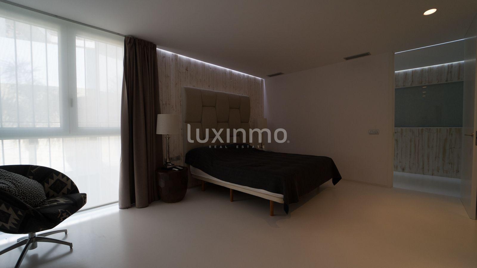 Chalet for Sale in Altea