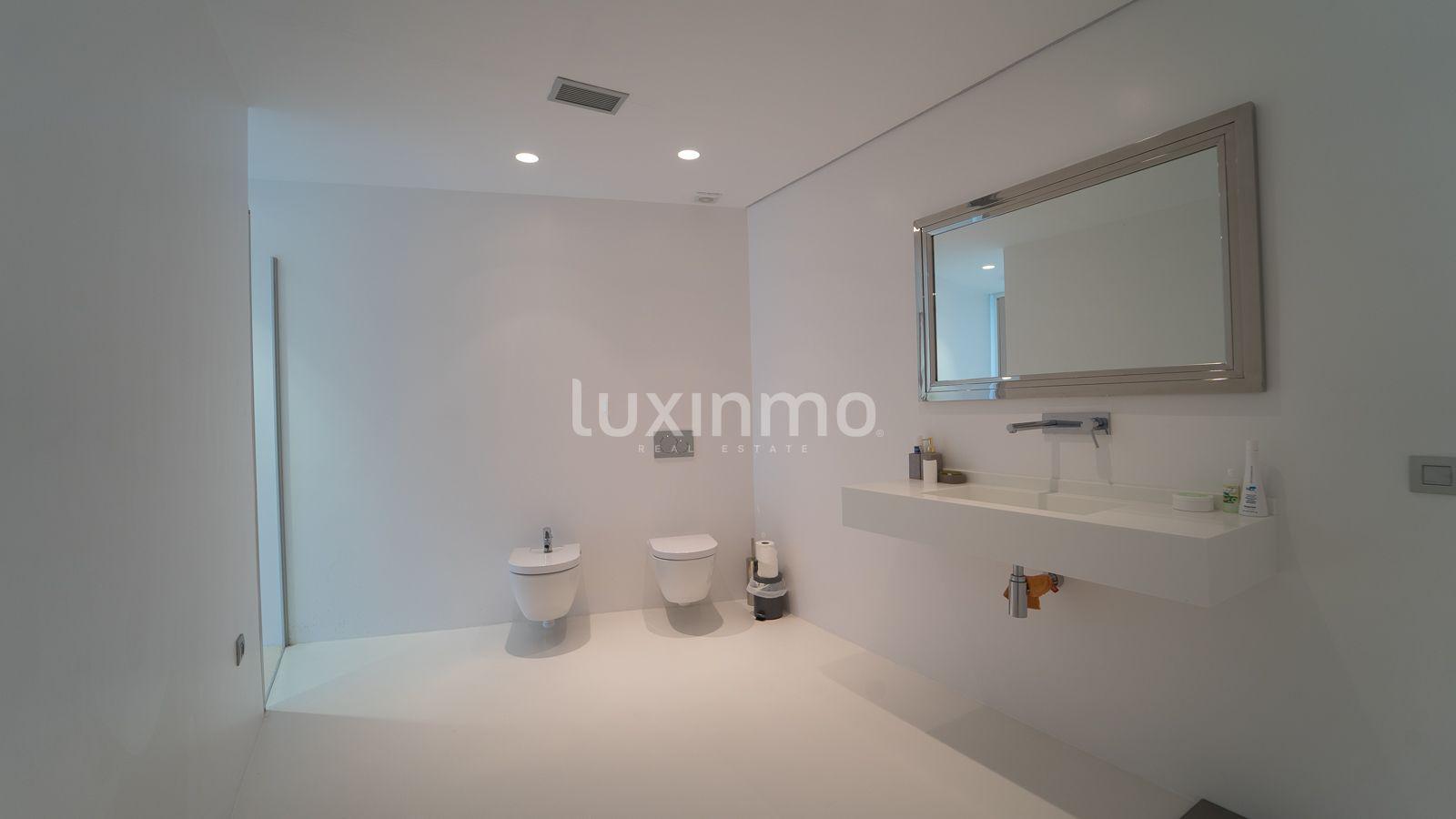 Chalet for Sale in Altea