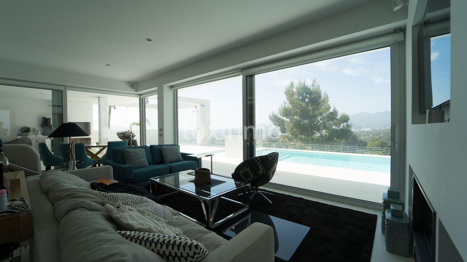 Chalet for Sale in Altea