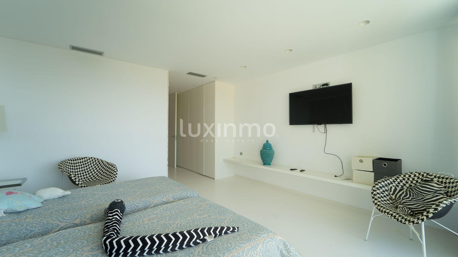 Chalet for Sale in Altea