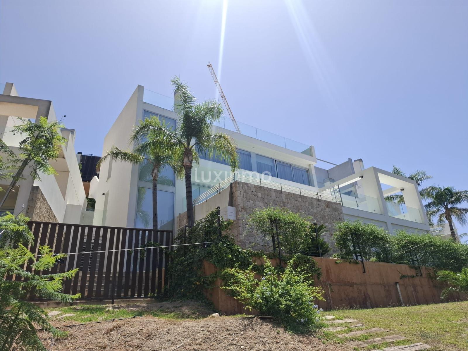 Chalet for Sale in Altea