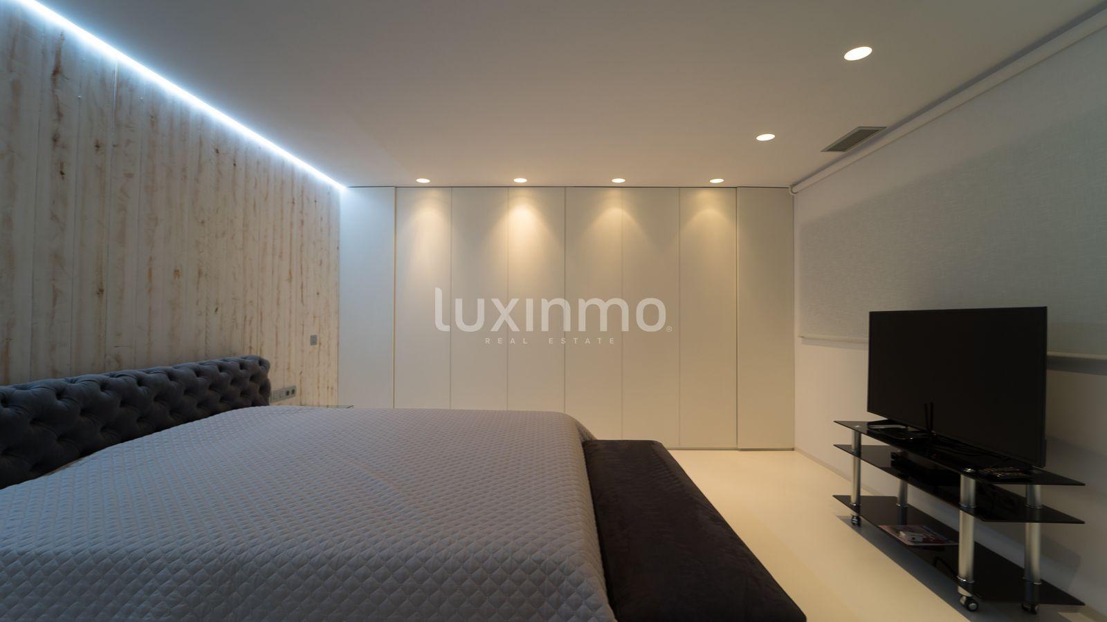 Chalet for Sale in Altea