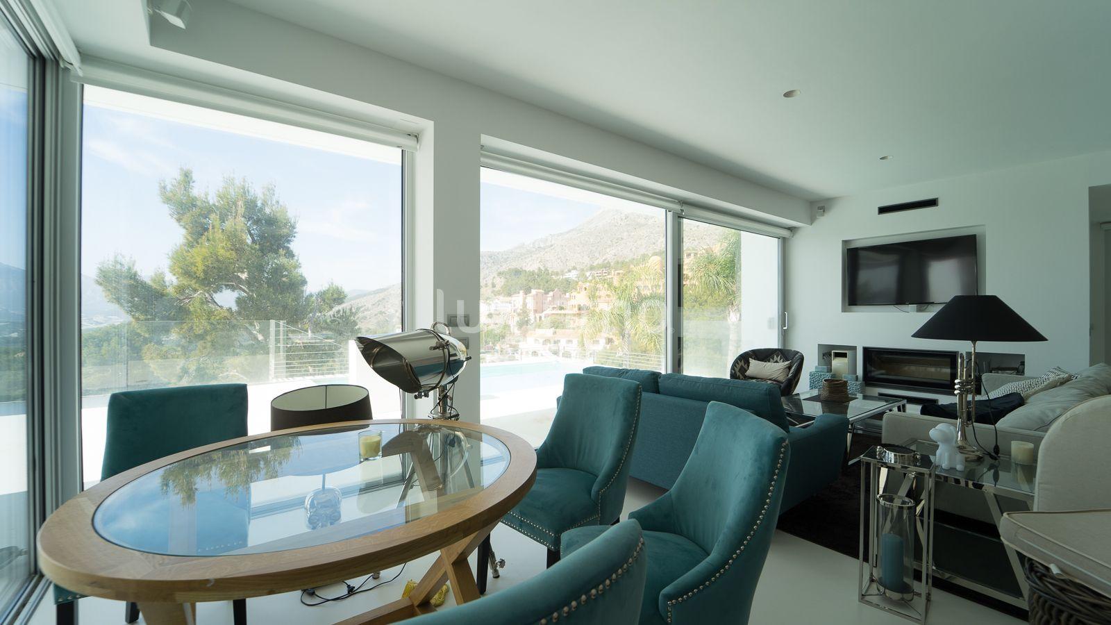 Chalet for Sale in Altea
