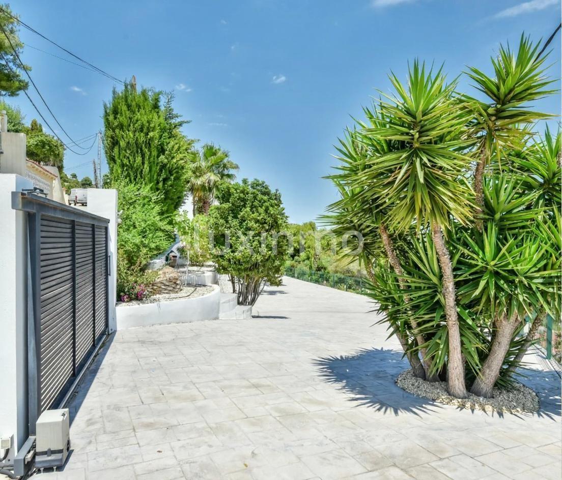 Chalet for Sale in Calpe