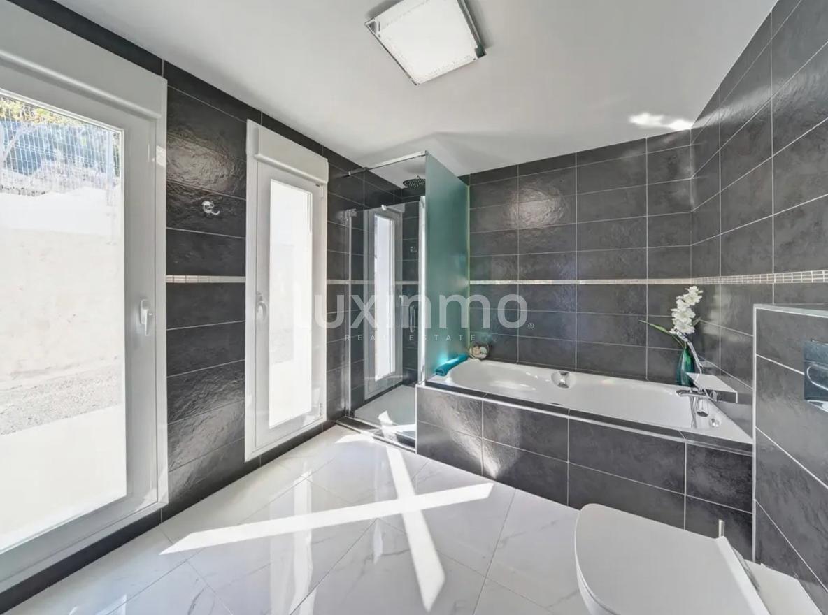 Chalet for Sale in Calpe