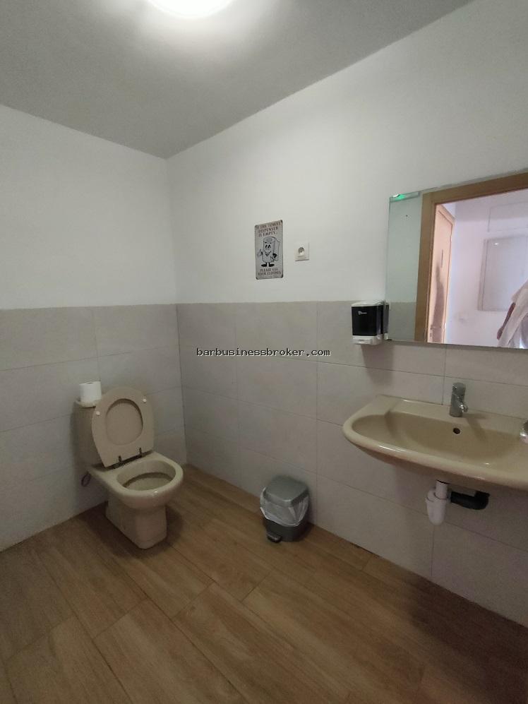 Premise for Sale in Benalmádena