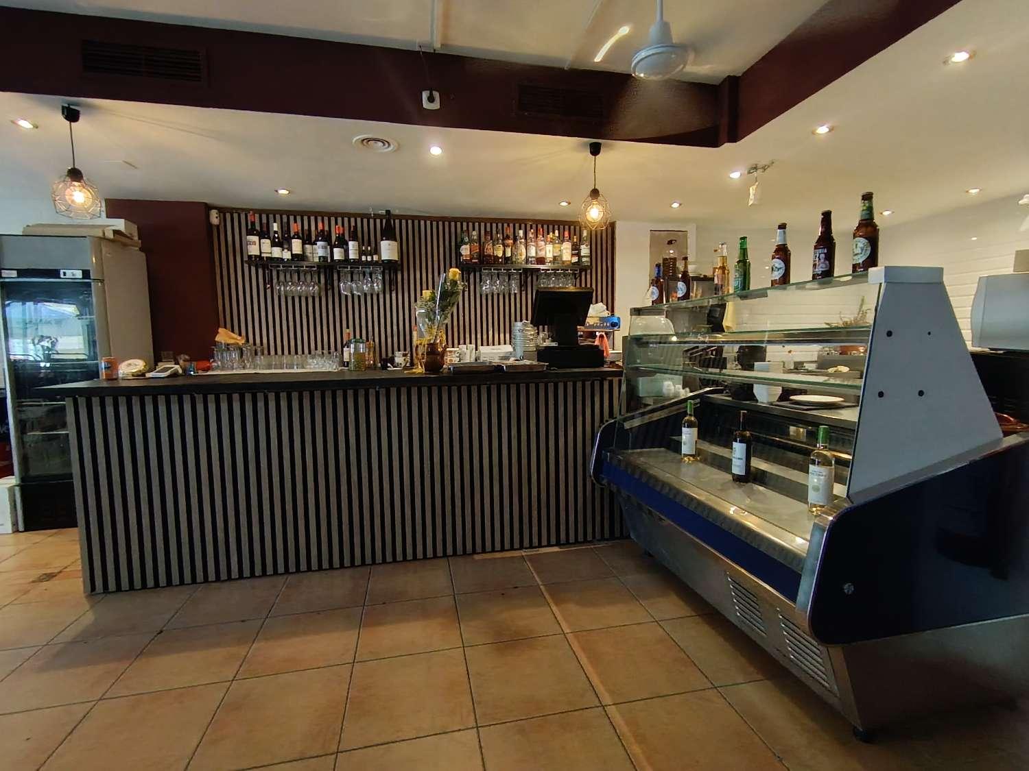 Premise for Rent in Benalmádena