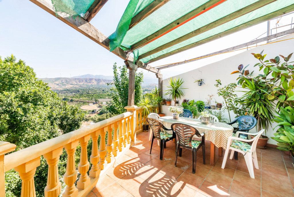 House for Sale in Lecrín