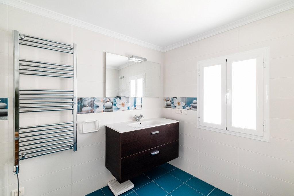 House for Sale in Lecrín