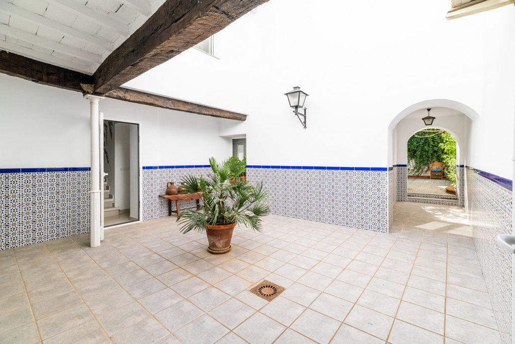 House for Sale in Lecrín