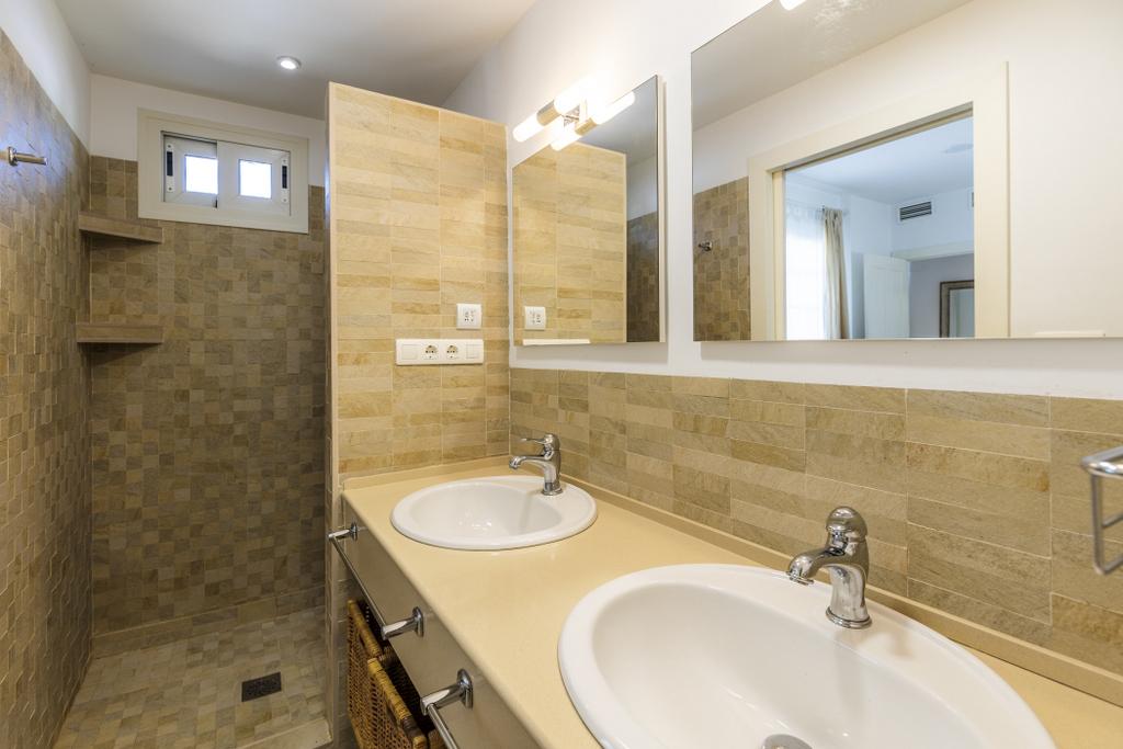 Villa for Sale in El Valle