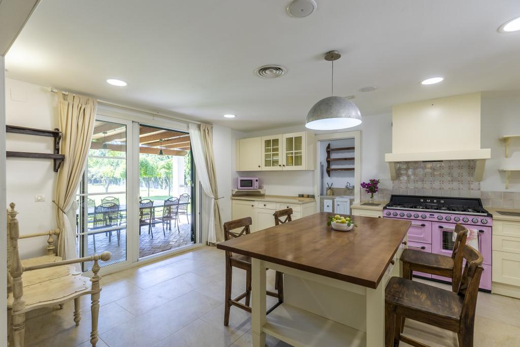 Villa for Sale in El Valle