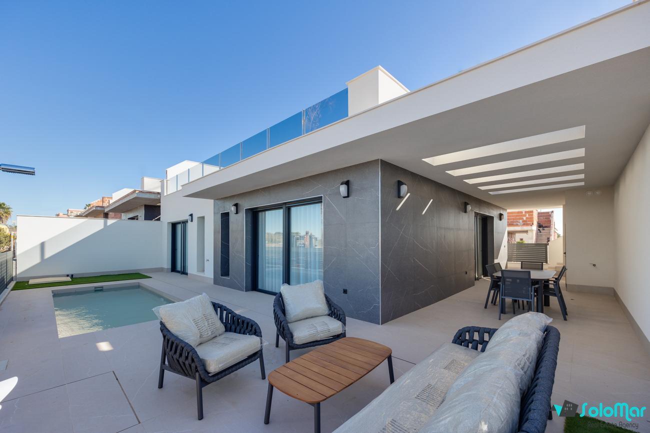 Chalet for Sale in Torrevieja