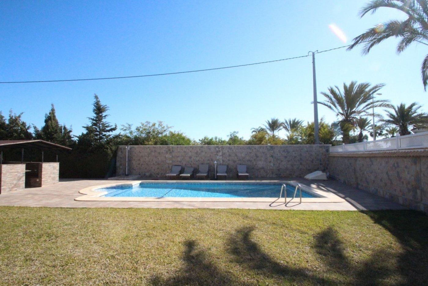 Villa en Venta en Orihuela