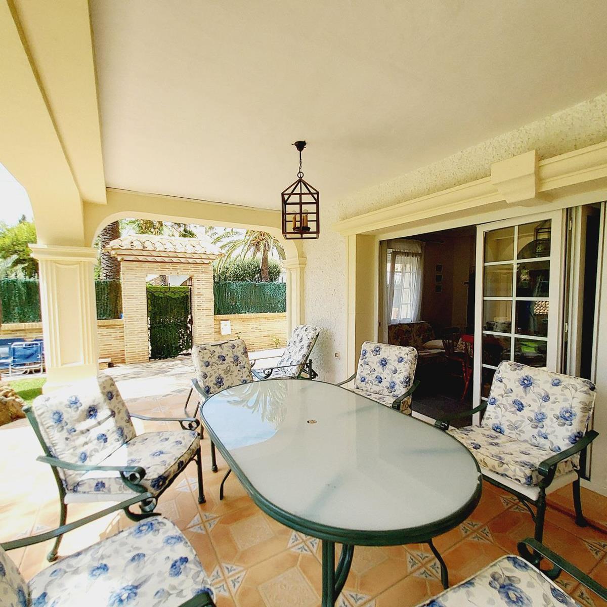 Chalet en Venta en Orihuela
