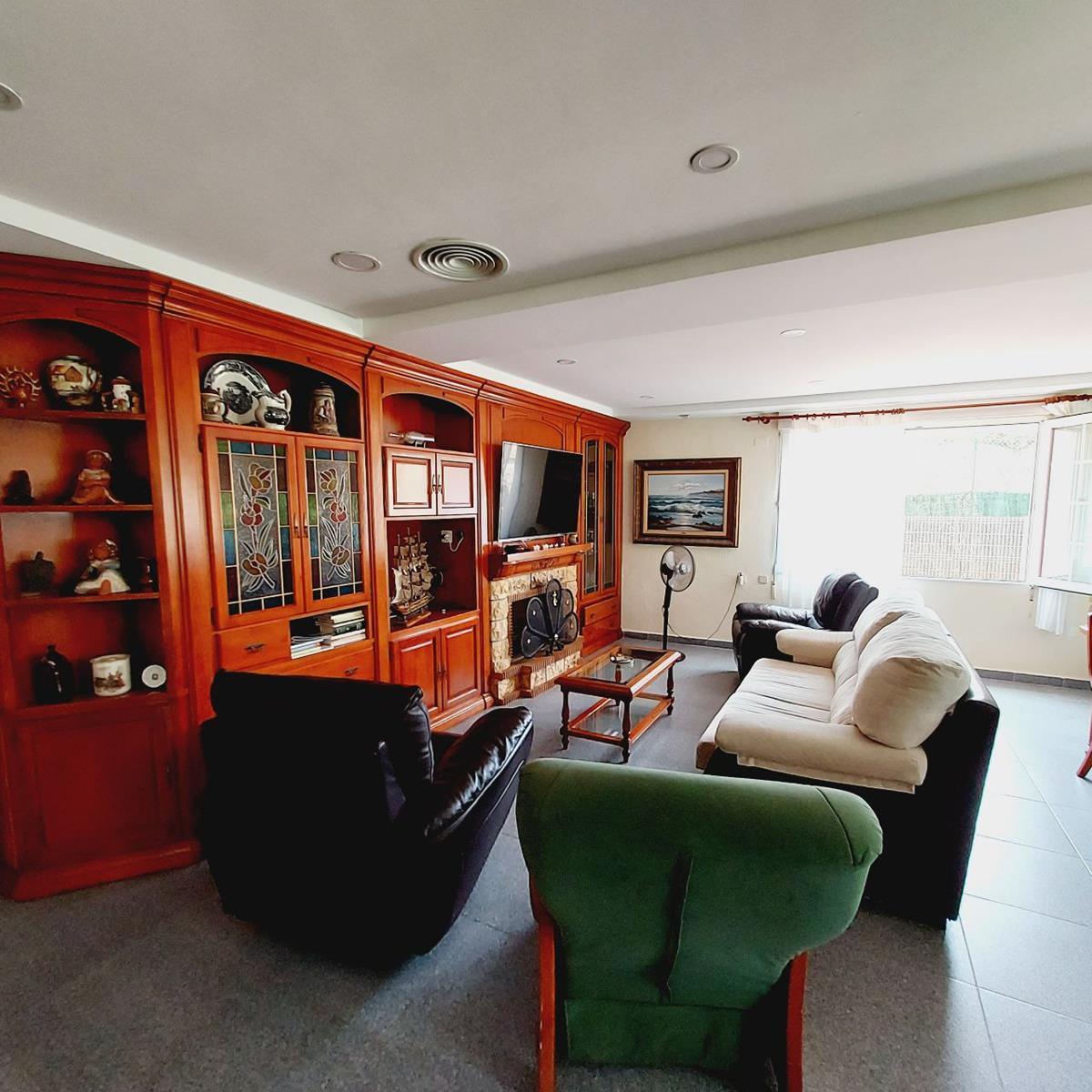 Chalet en Venta en Orihuela