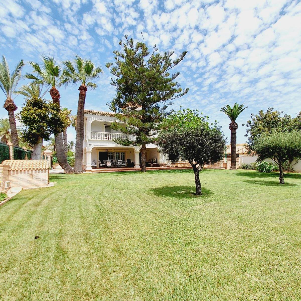 Chalet en Venta en Orihuela