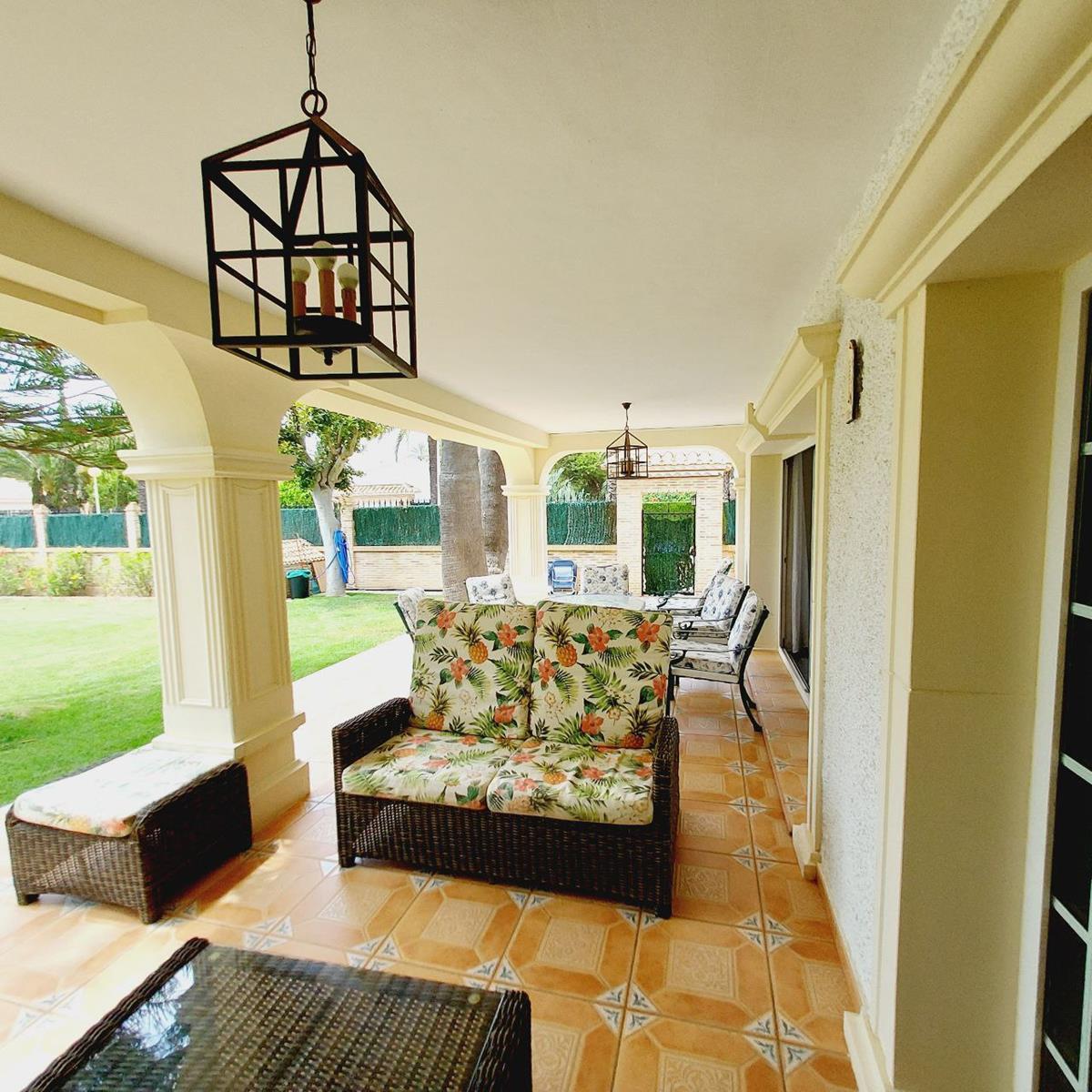 Chalet en Venta en Orihuela
