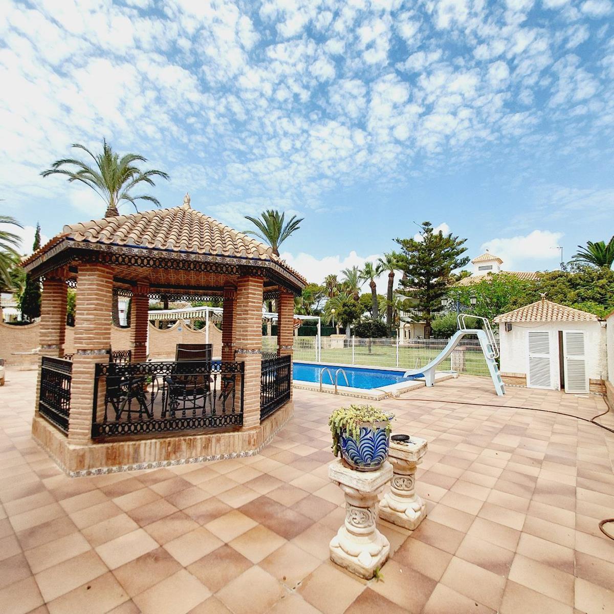 Chalet en Venta en Orihuela