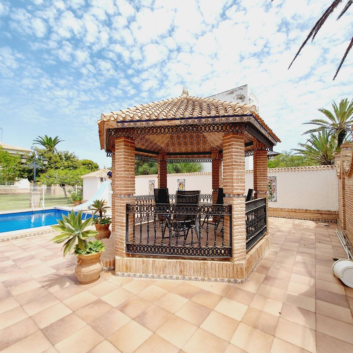Chalet en Venta en Orihuela