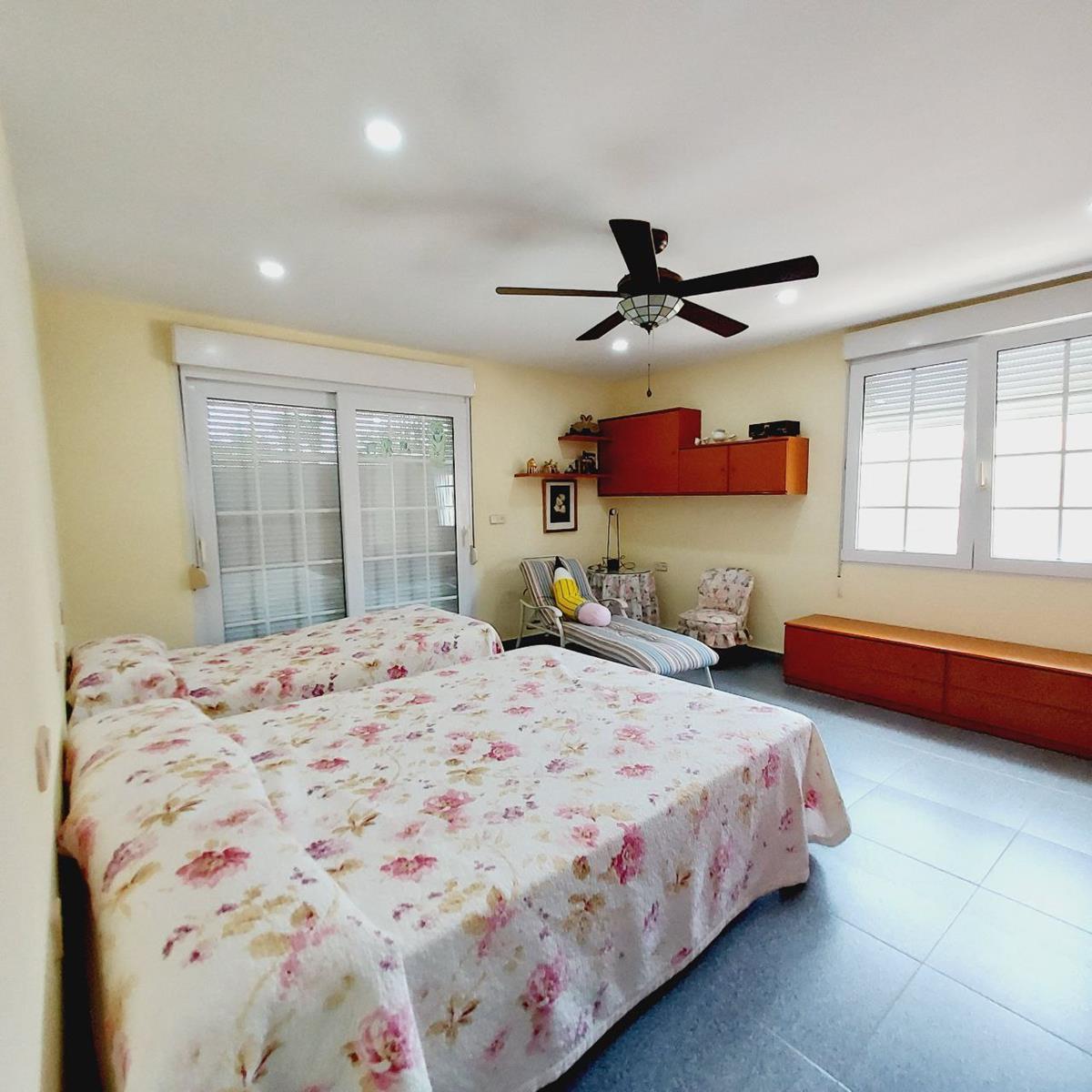 Chalet en Venta en Orihuela