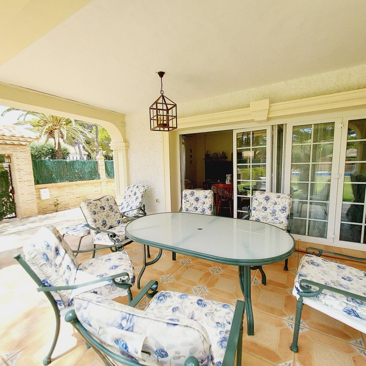 Chalet en Venta en Orihuela