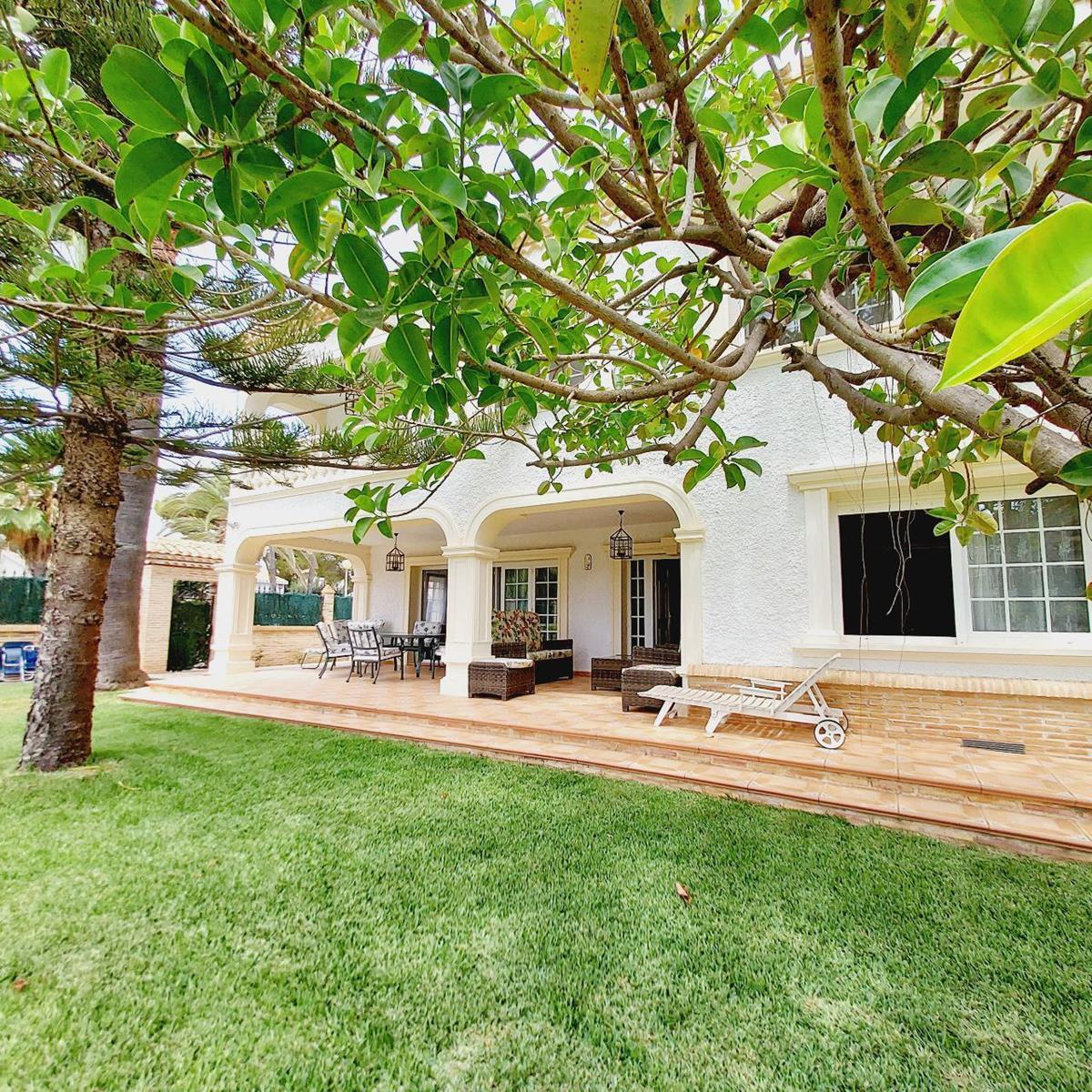 Chalet en Venta en Orihuela