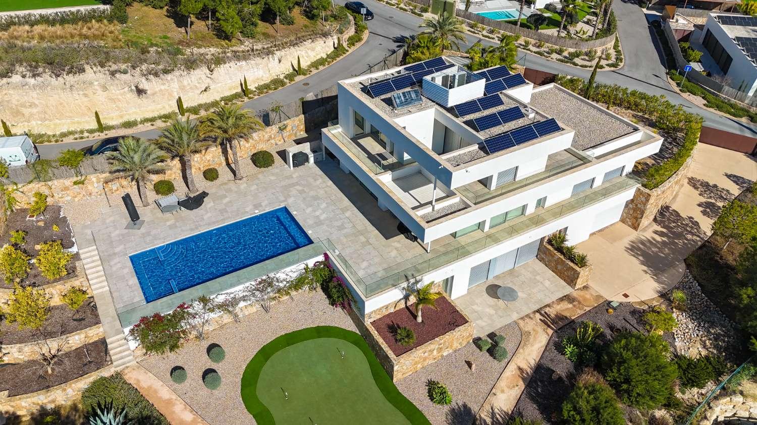 Villa en Venta en Orihuela