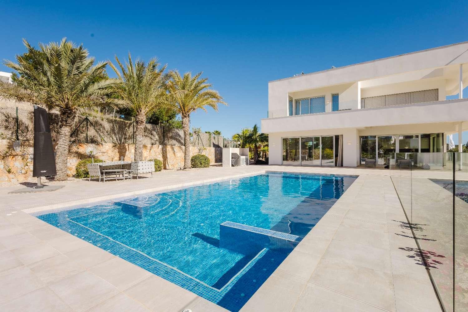 Villa en Venta en Orihuela