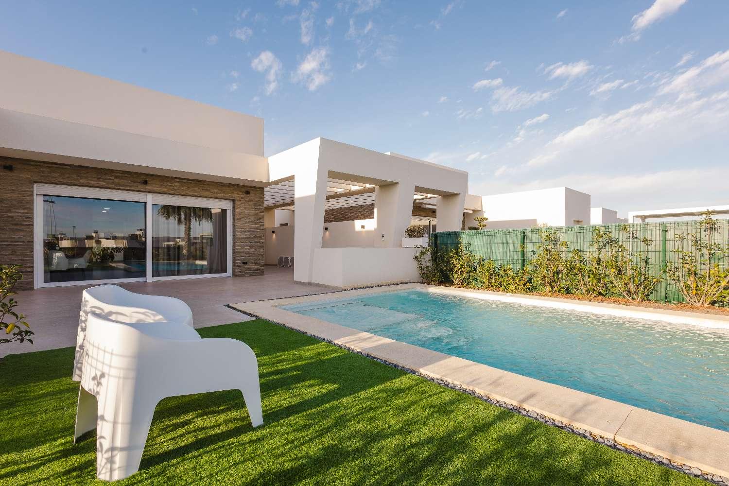 Villa en Venta en Algorfa