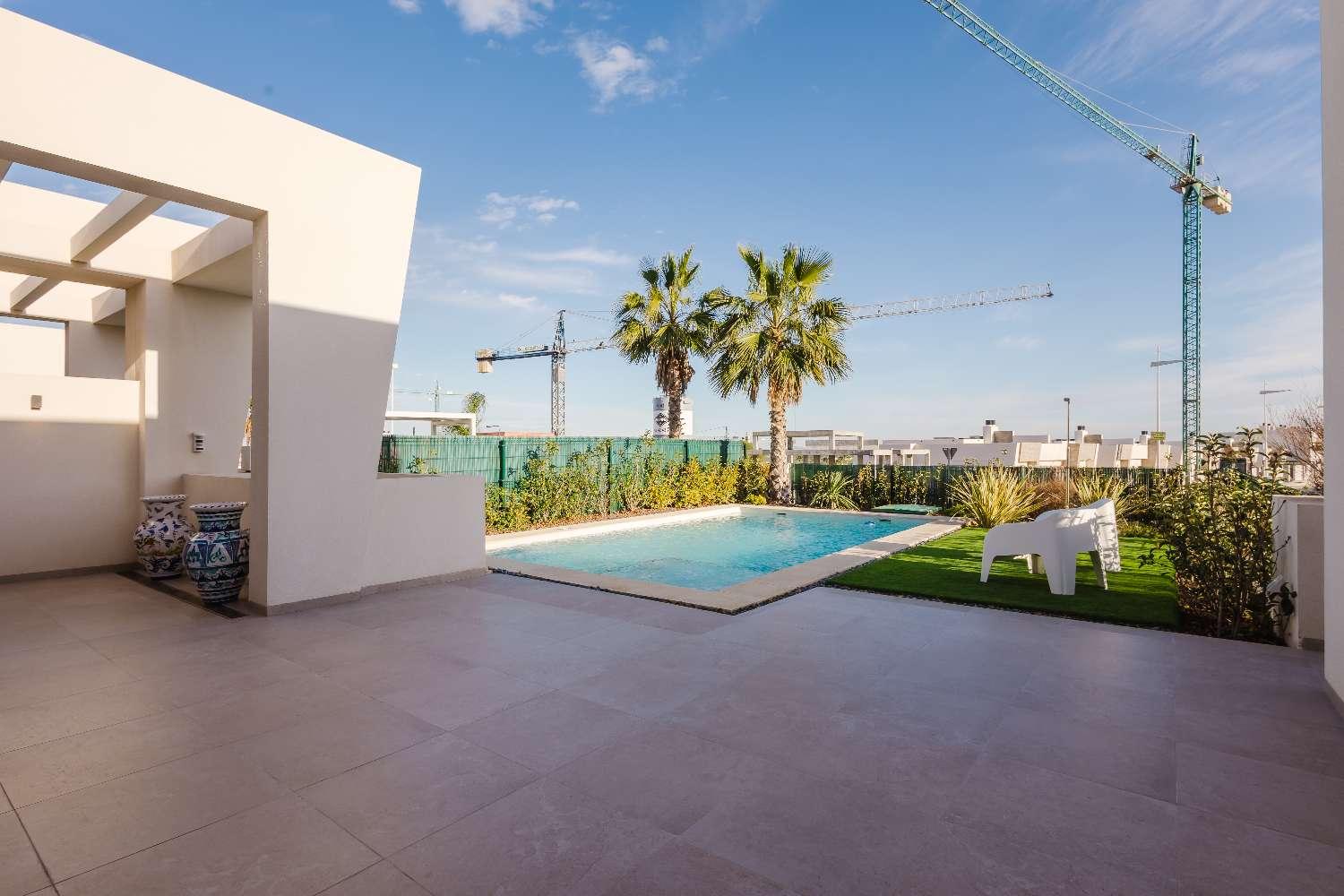 Villa en Venta en Algorfa