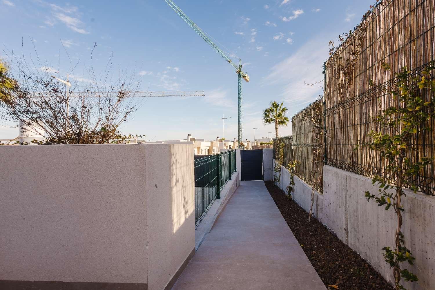 Villa en Venta en Algorfa