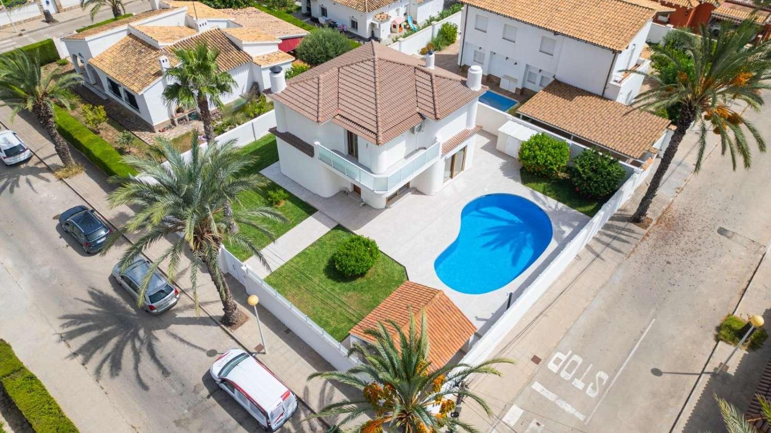 Villa en Venta en Orihuela