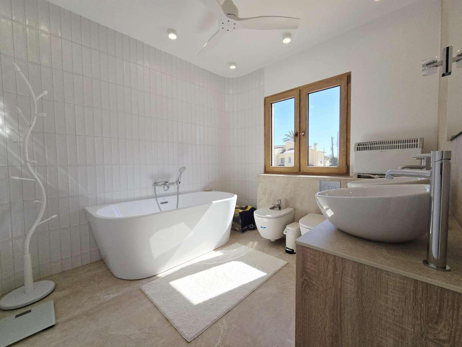 Villa en Venta en Orihuela
