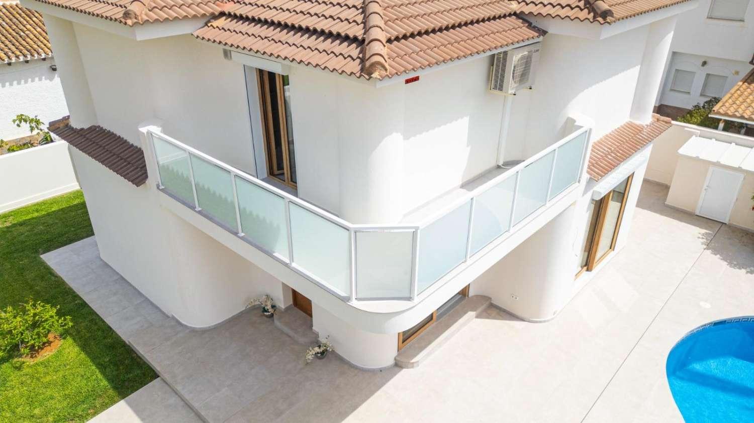 Villa en Venta en Orihuela