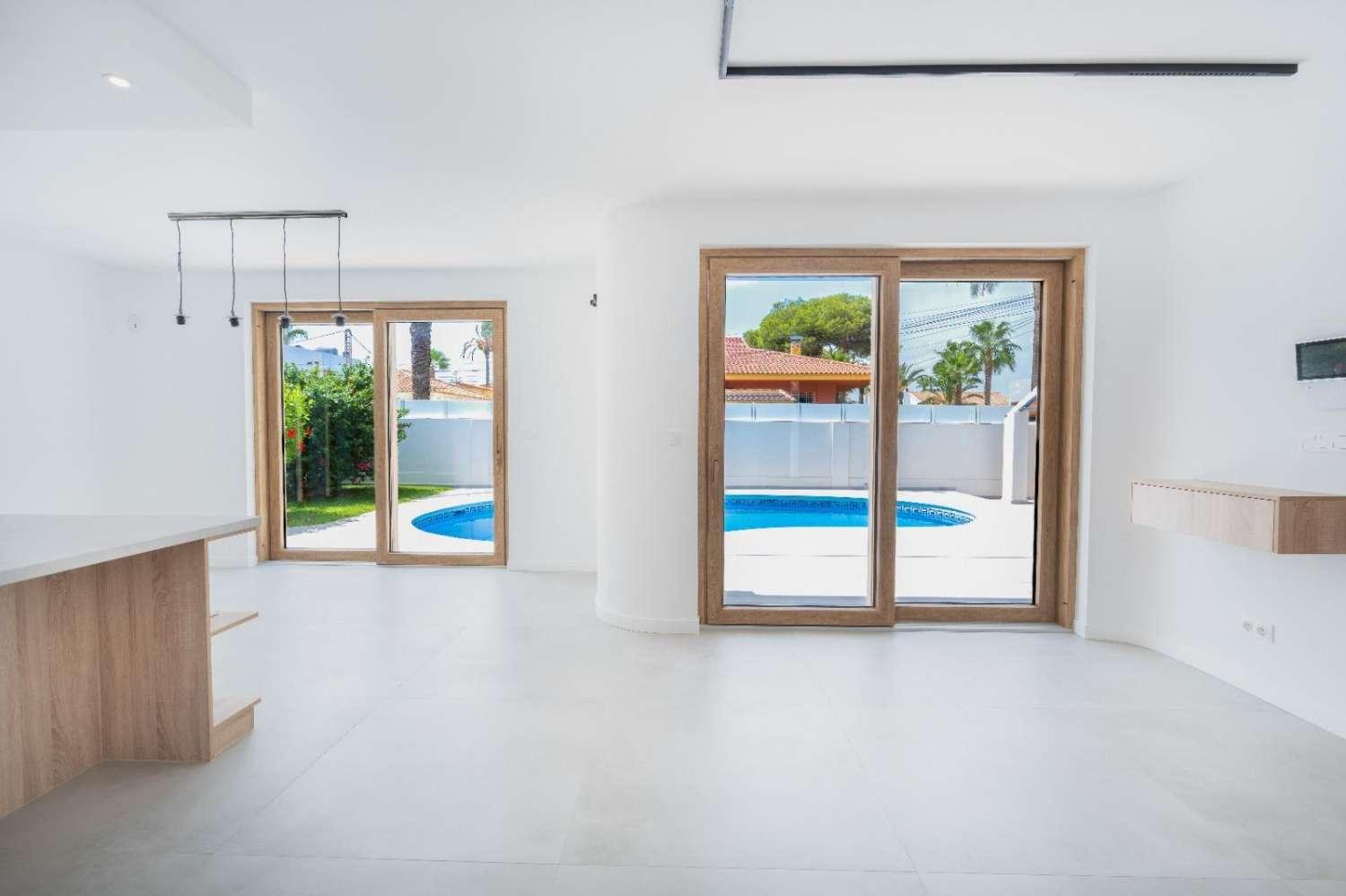 Villa en Venta en Orihuela