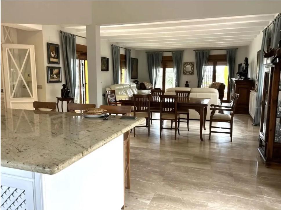 Finca en Venta en Orihuela