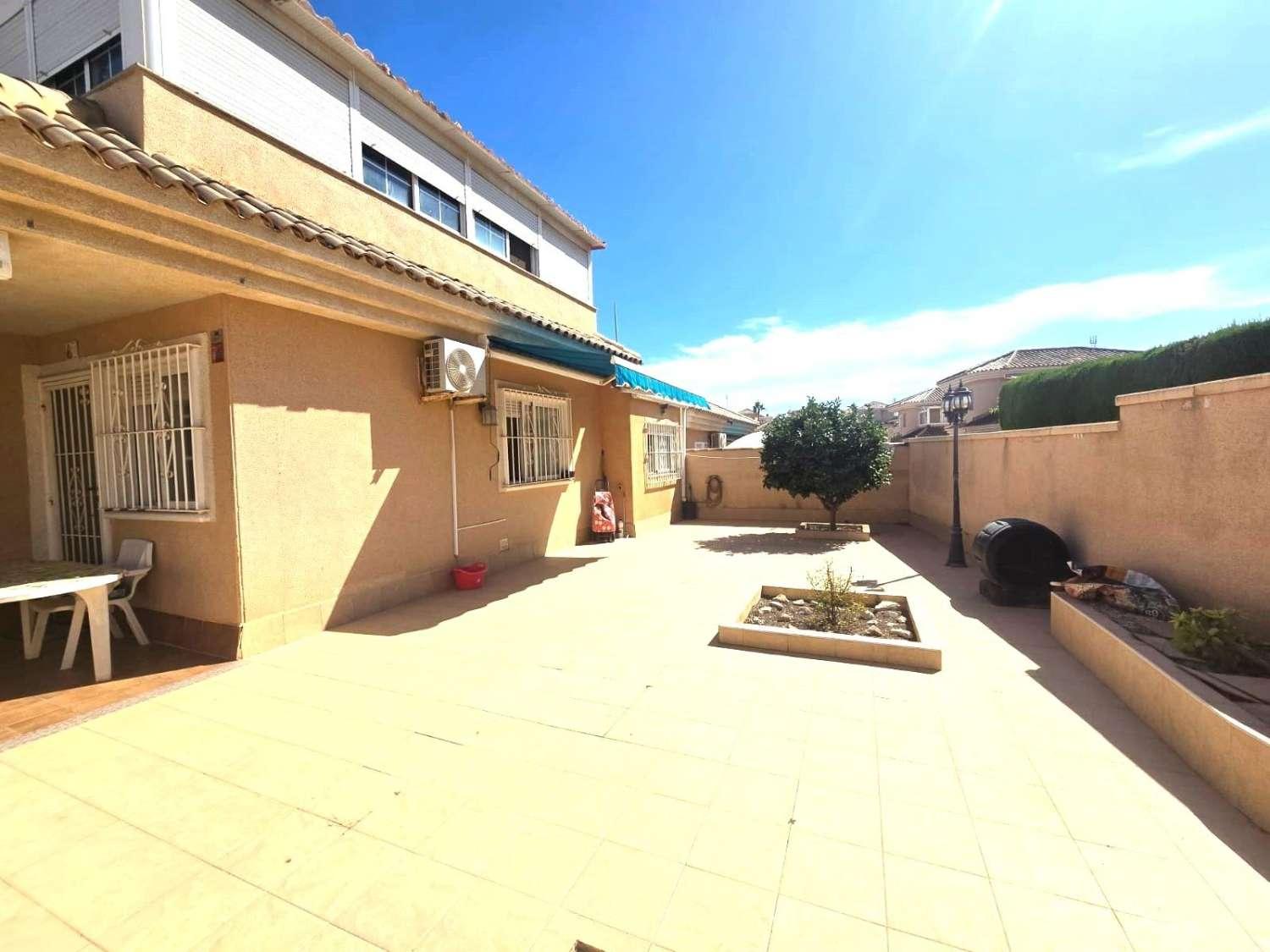 Chalet en Venta en Torrevieja