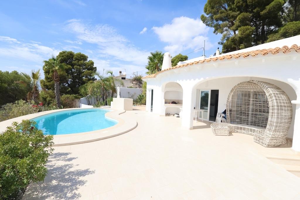 Chalet for Sale in Altea