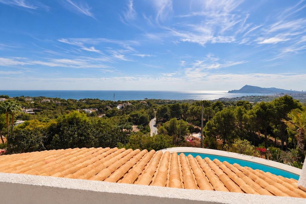 Chalet for Sale in Altea