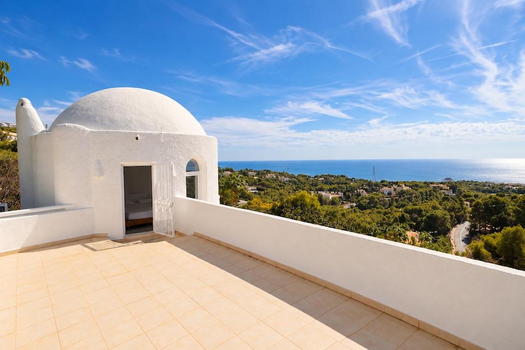 Chalet for Sale in Altea