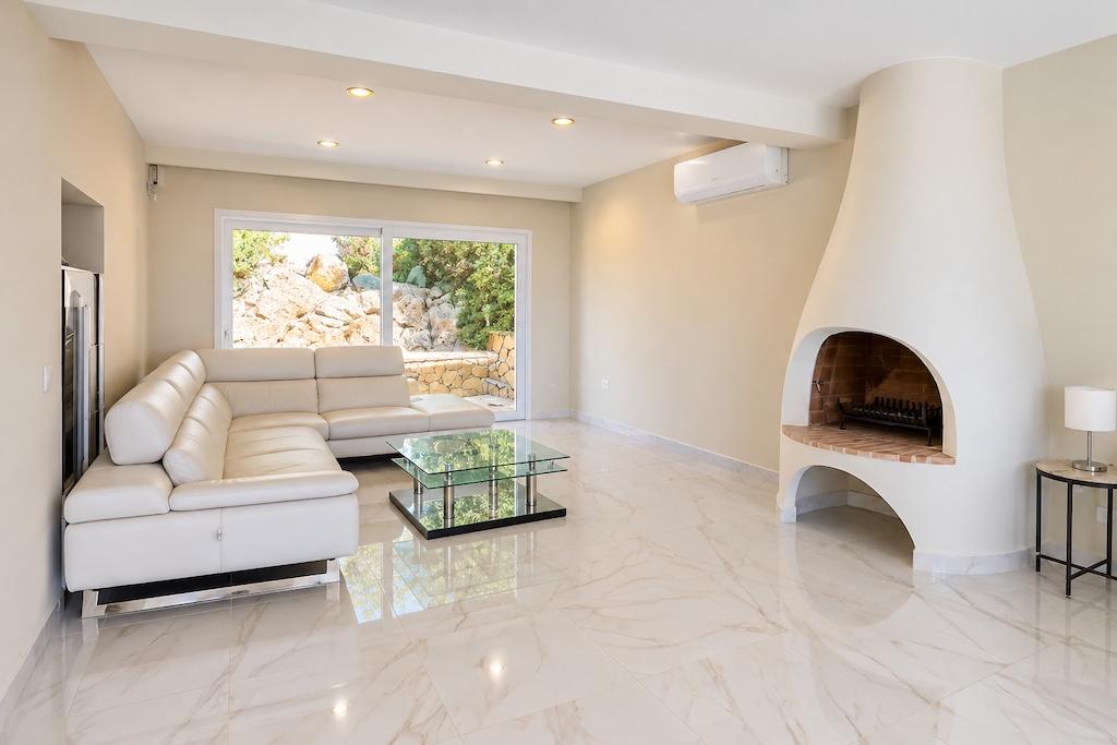 Chalet for Sale in Altea
