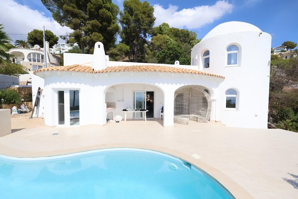 Chalet for Sale in Altea