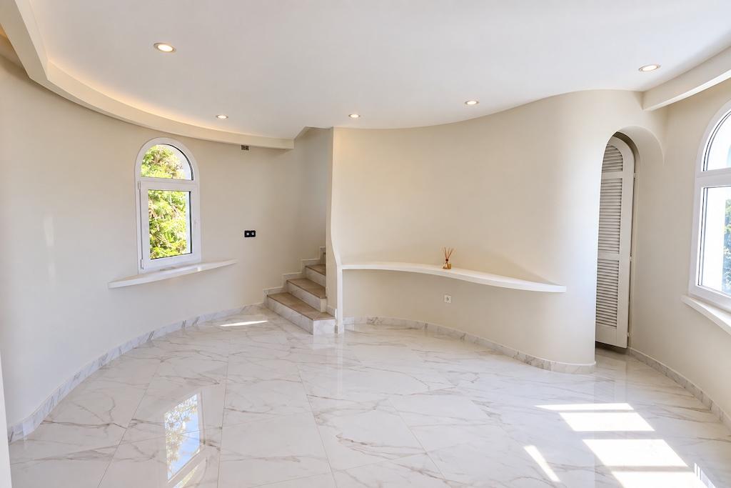 Chalet for Sale in Altea