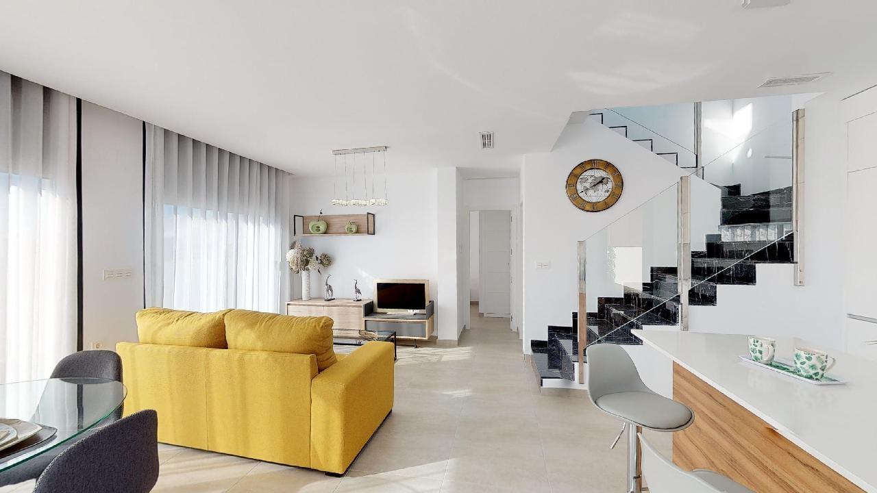 Villa for Sale in Los Montesinos