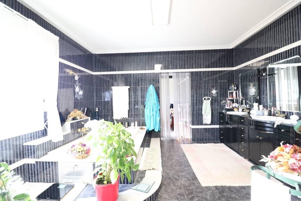 Chalet for Sale in Torrevieja