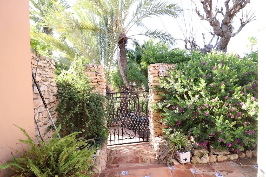 Chalet for Sale in Torrevieja