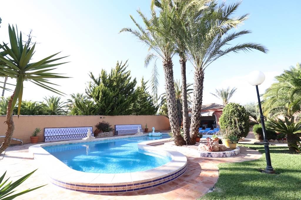 Chalet for Sale in Torrevieja