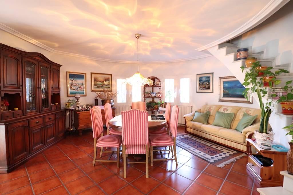 Chalet for Sale in Torrevieja